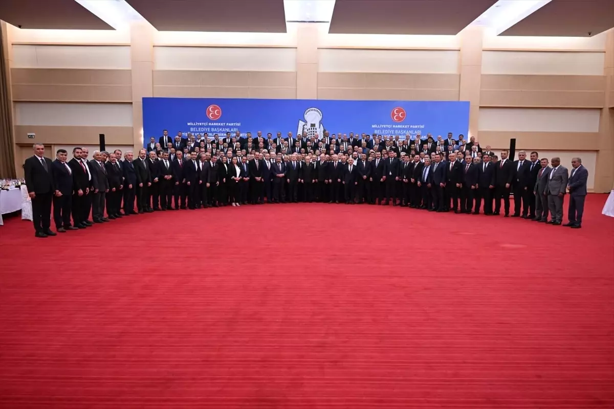 Bahçeli, MHP\'li Belediye Başkanlarıyla Buluştu