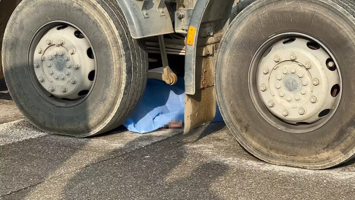 Ödemiş\'te Beton Mikserinin Çarptığı Kadın Hayatını Kaybetti