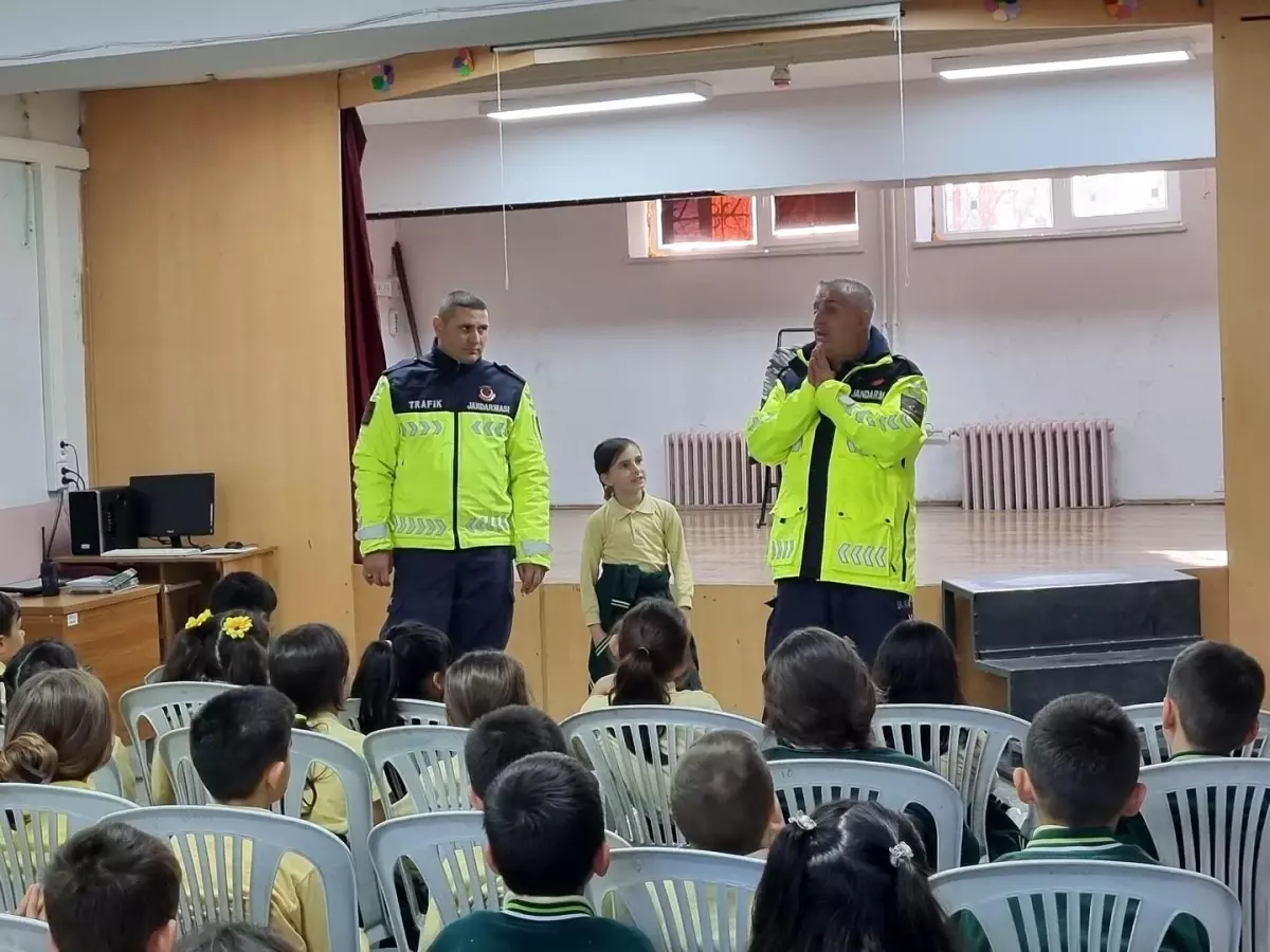 Gölpazarı\'nda Trafik Güvenliği Eğitimi