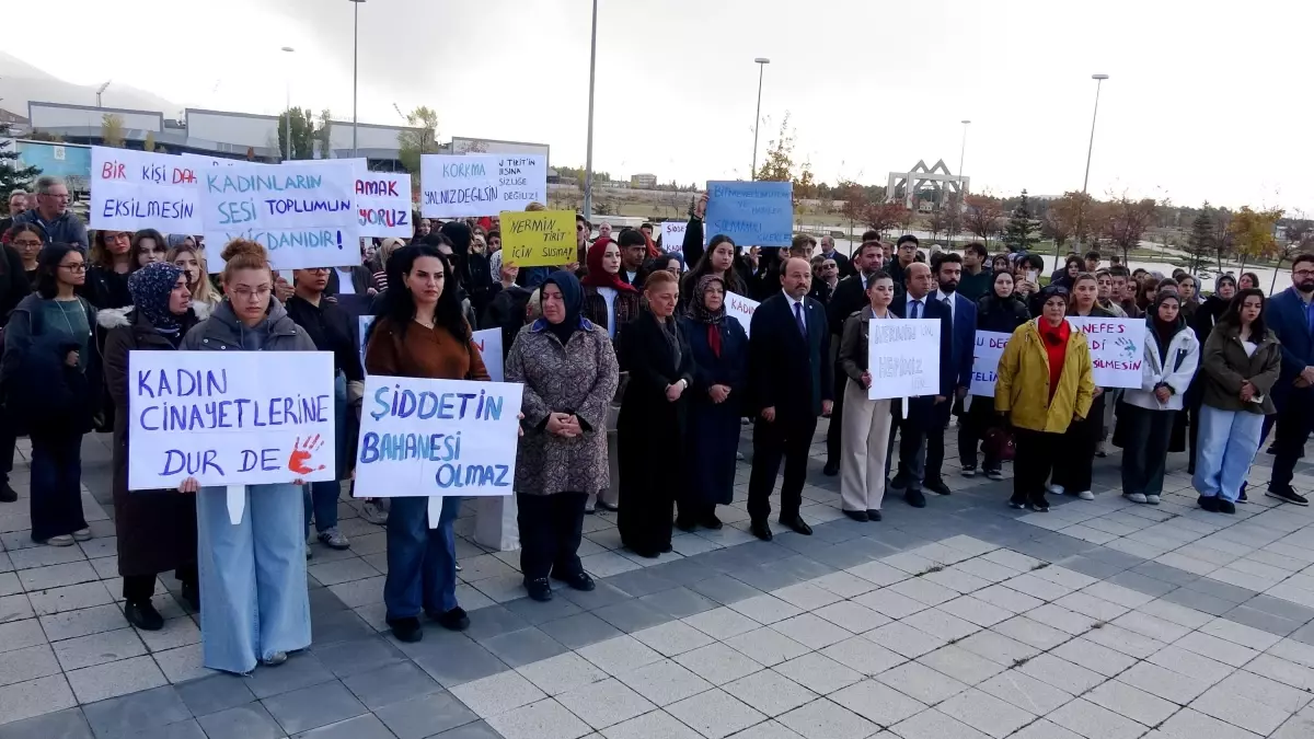 ETÜ\'den Kadına Yönelik Şiddete Tepki Yürüyüşü