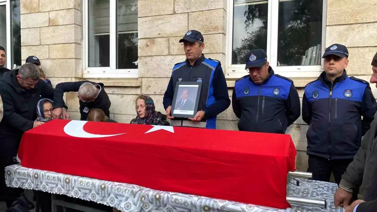 Eski Sinop Belediye Başkanı Hamza İnce Son Yolculuğuna Uğurlandı