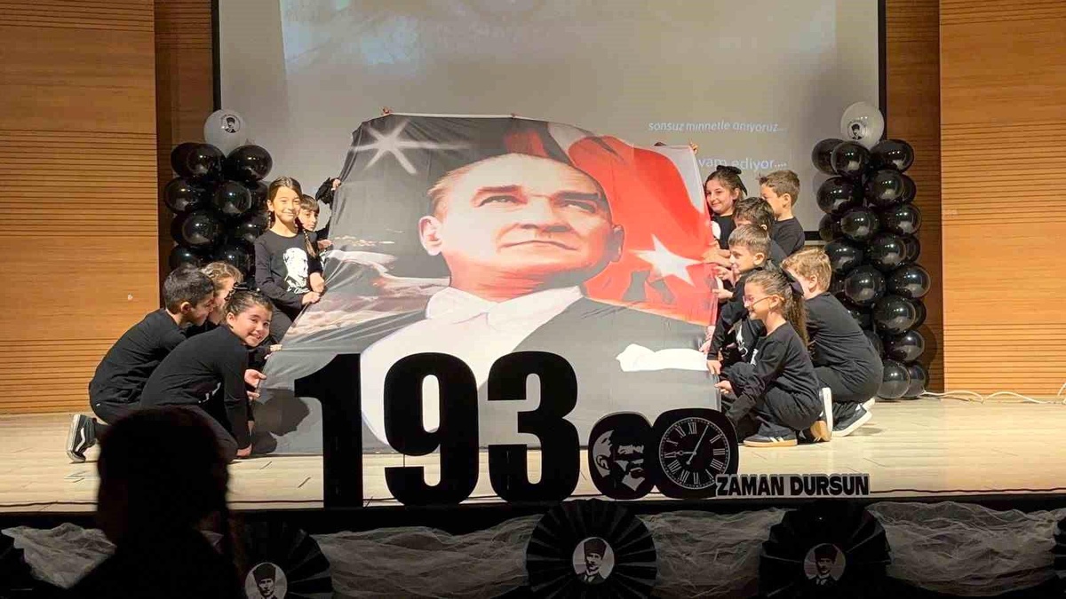 Fener İlkokulu\'nda Atatürk\'ü Anma Etkinliği