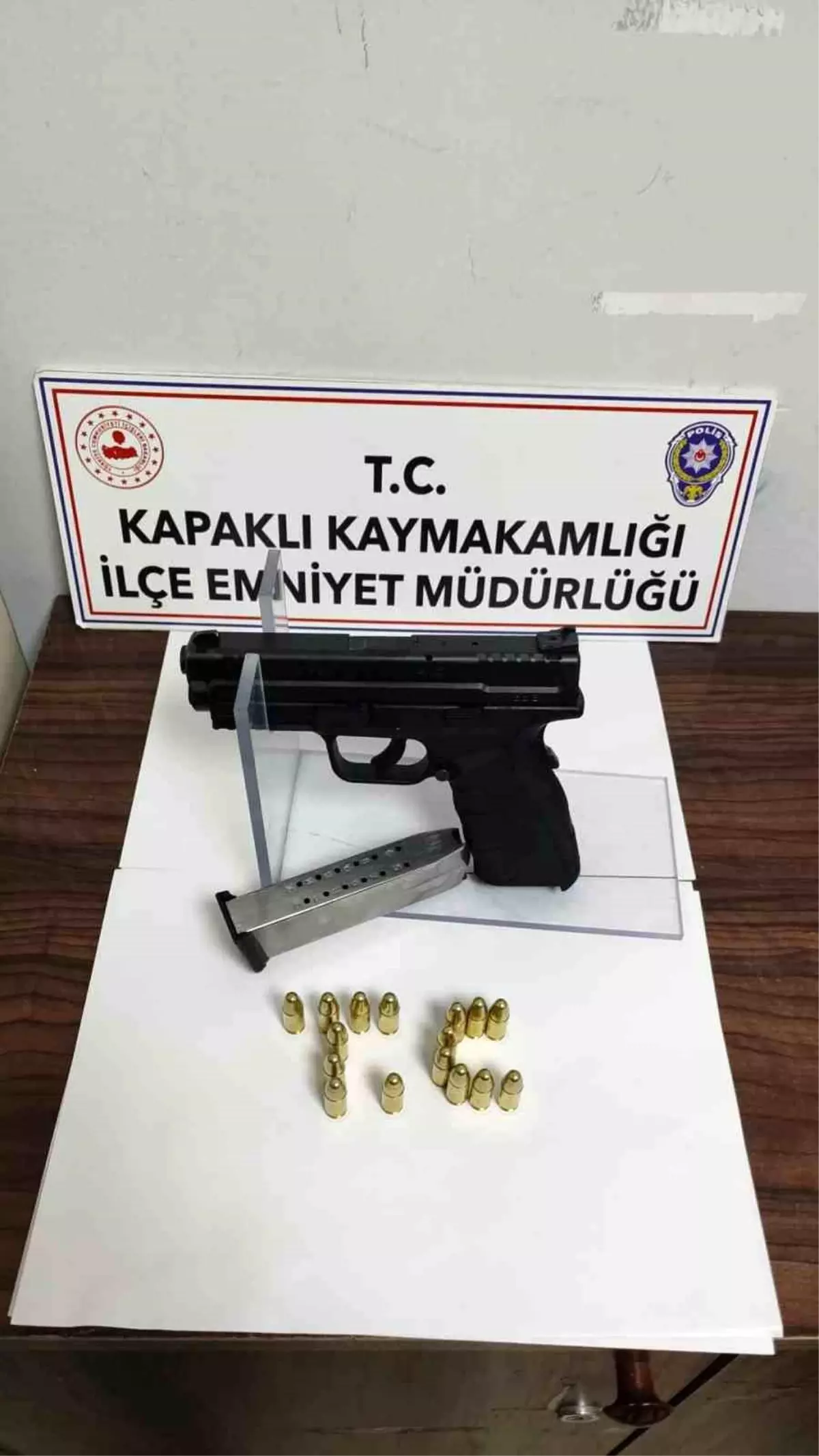 Kapaklı\'da Aranan Şahıs Yakalandı