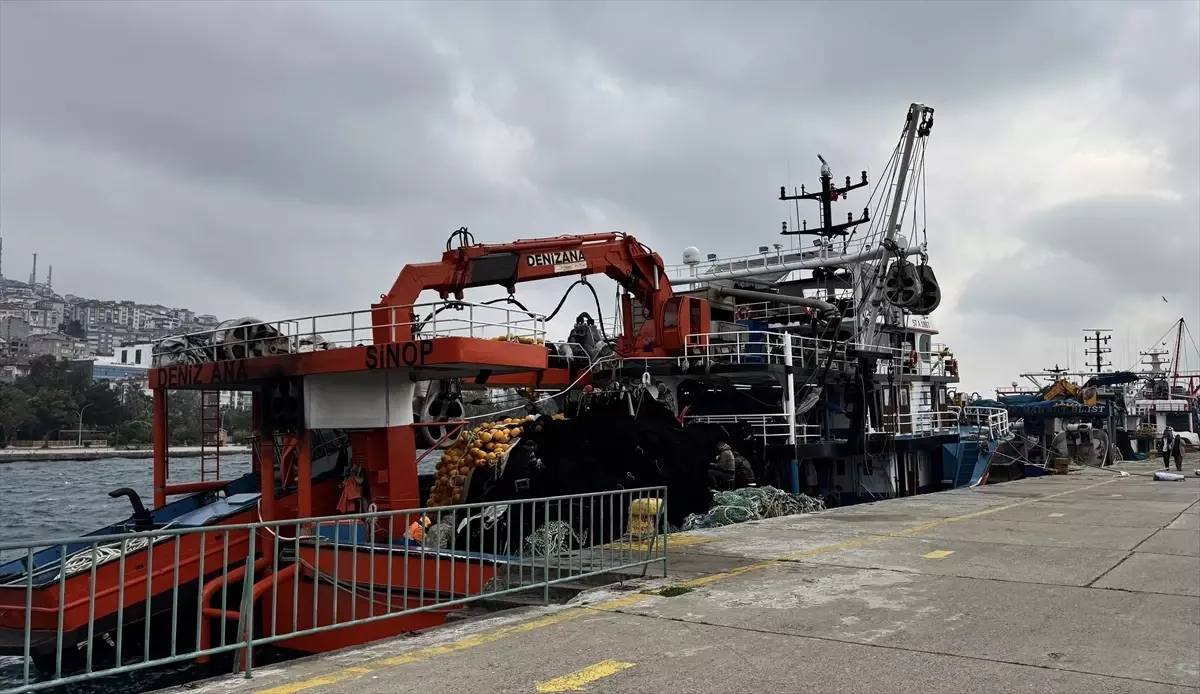 Sinop’ta Sert Rüzgar Balıkçıları Vurdu