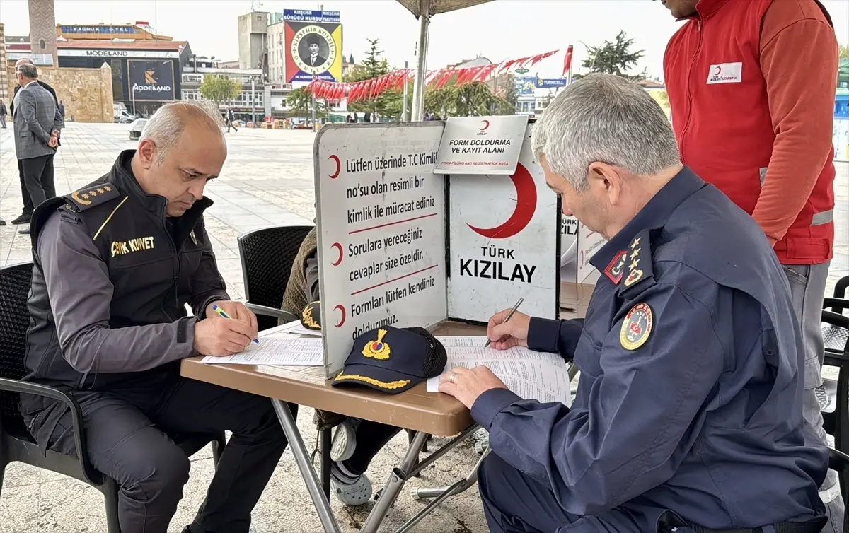Kırşehir\'de 102 Ünite Kan Bağışı