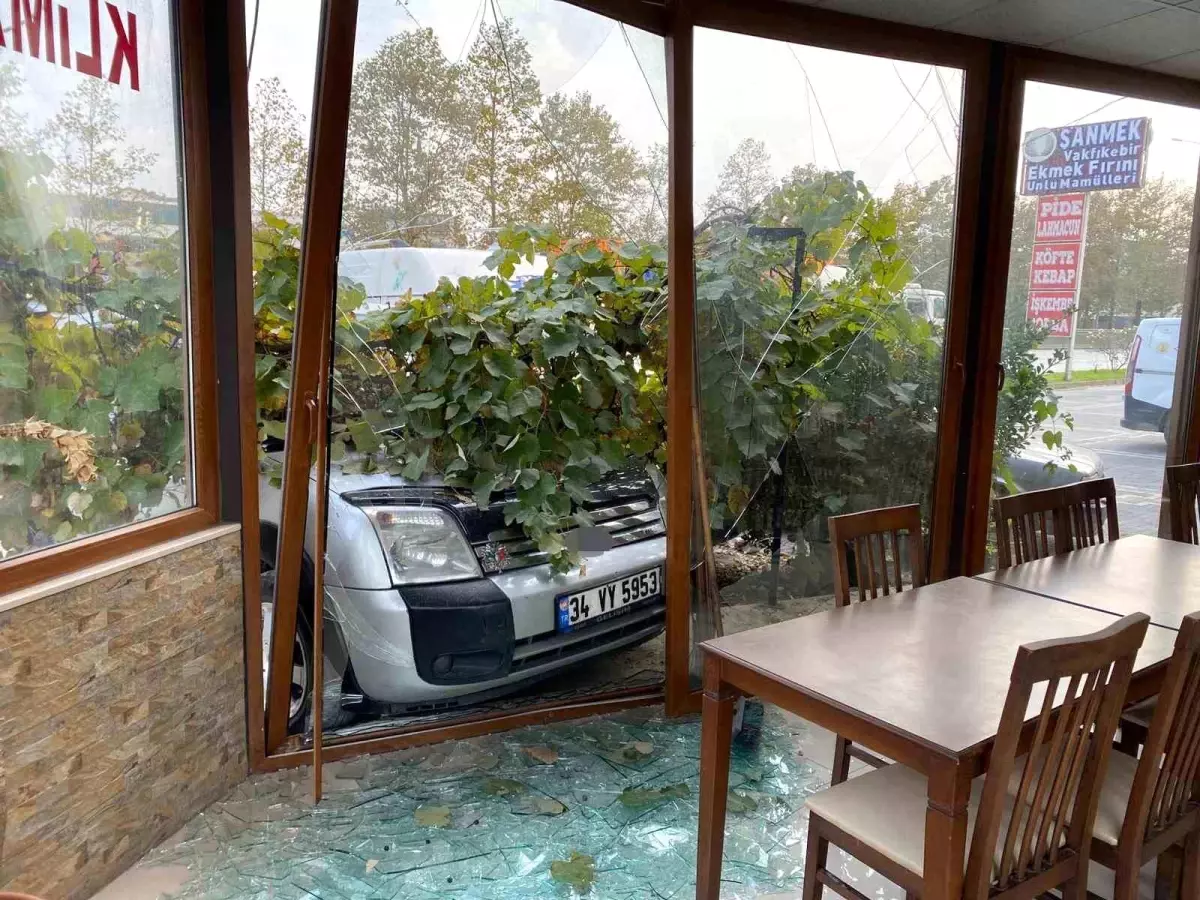 İzmit\'te Kaza: 1 Ölü, 3 Yaralı