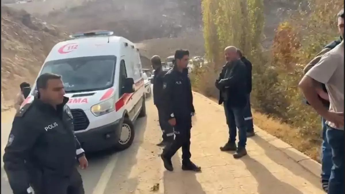 Malatya\'da Minibüs Kazası: 3 Yaralı