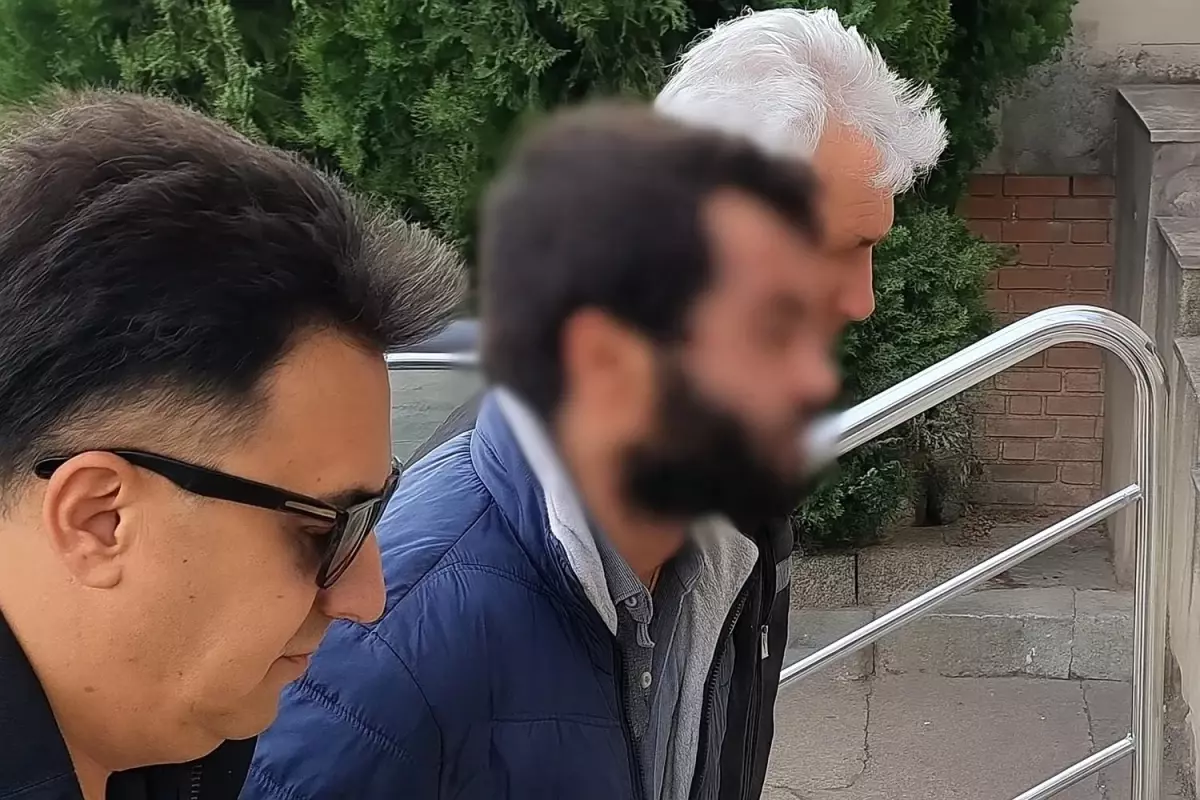 Aydın\'da Market Önünde Bıçaklı Kavga: Şüpheli Tutuklandı