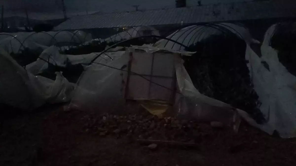 Mersin\'de Hortum Affected 30 Greenhouses