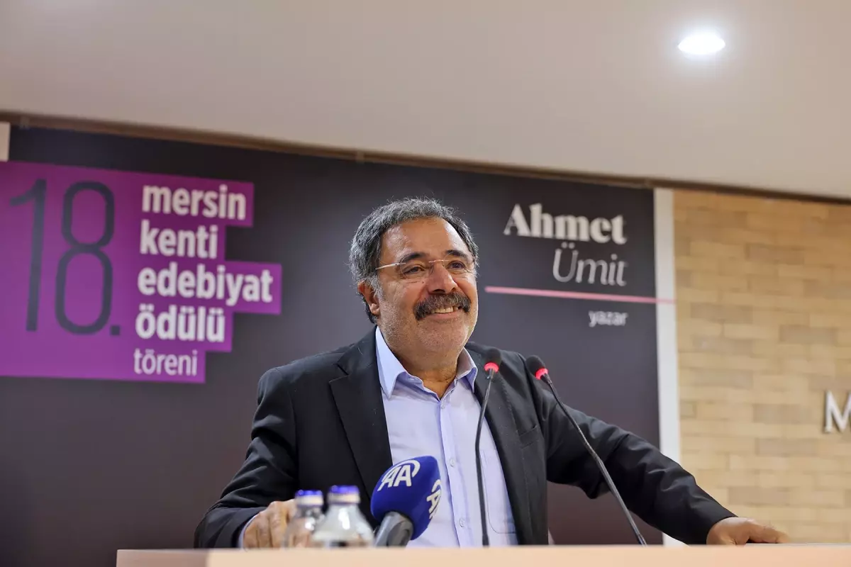Ahmet Ümit\'e Mersin Edebiyat Ödülü