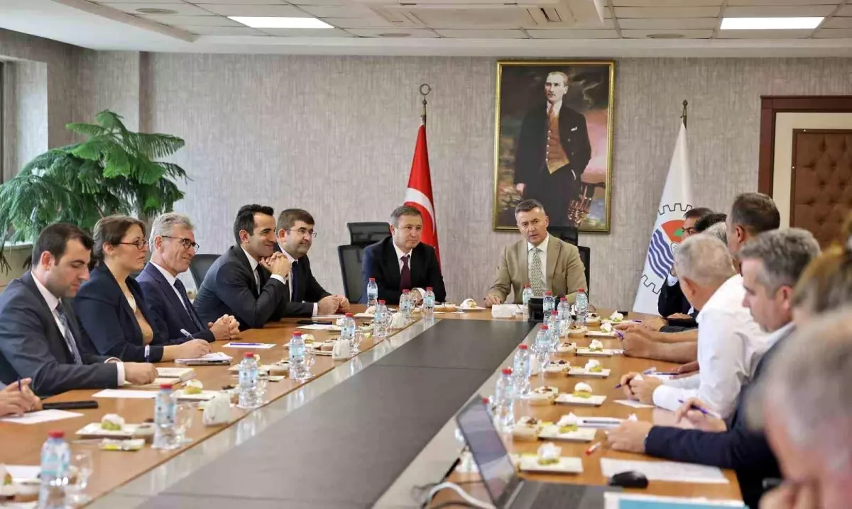 Yeni Hal Yasası Taslağı Masaya Yatırıldı