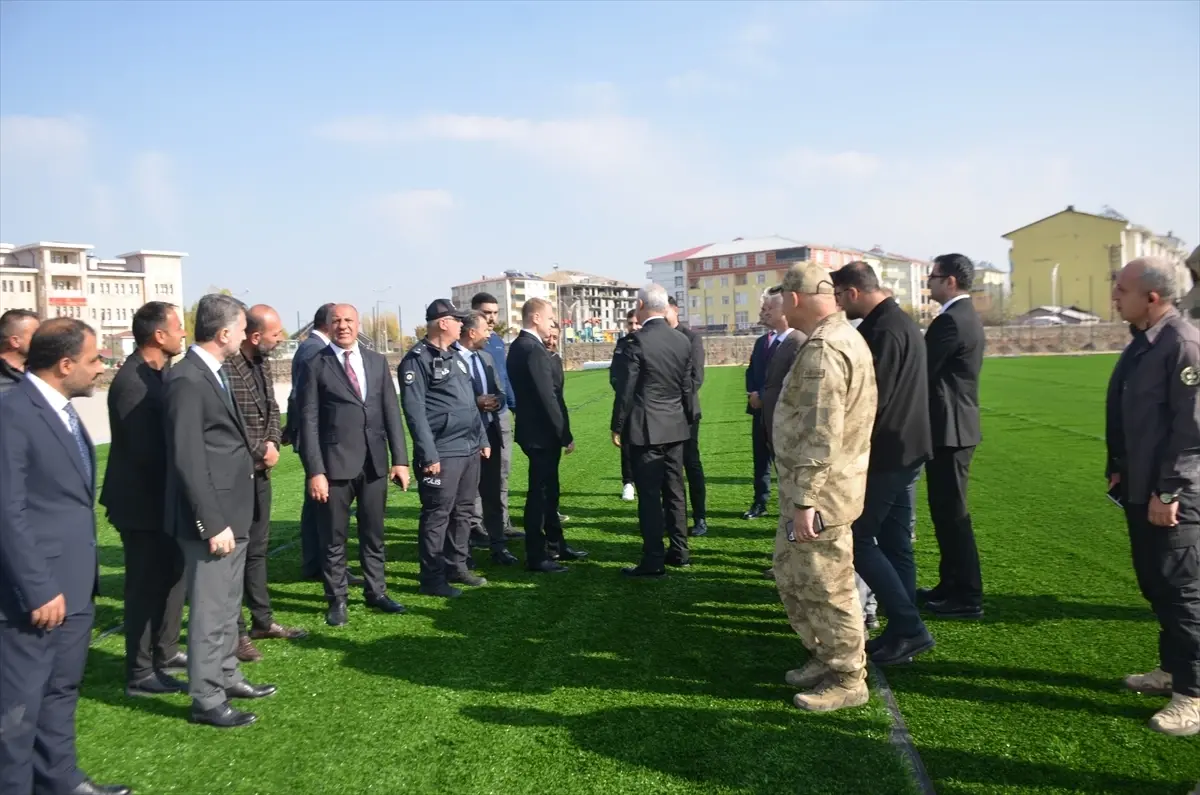 Vali Çakır Bulanık\'ta Temel Atma Töreni\'nde