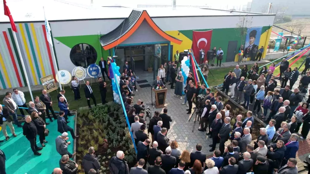 Nilüfer Belediyesi\'nin dördüncü, kreş ve gündüz bakımevi açıldı