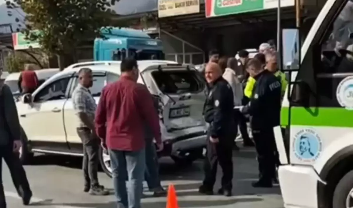 Ünye\'de Kaza: 12 Yaralı