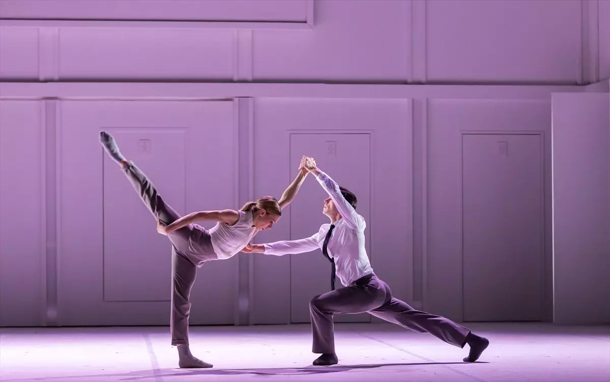 Scottish Ballet\'in \'Coppelia\' Uyumuyla İstanbul\'da