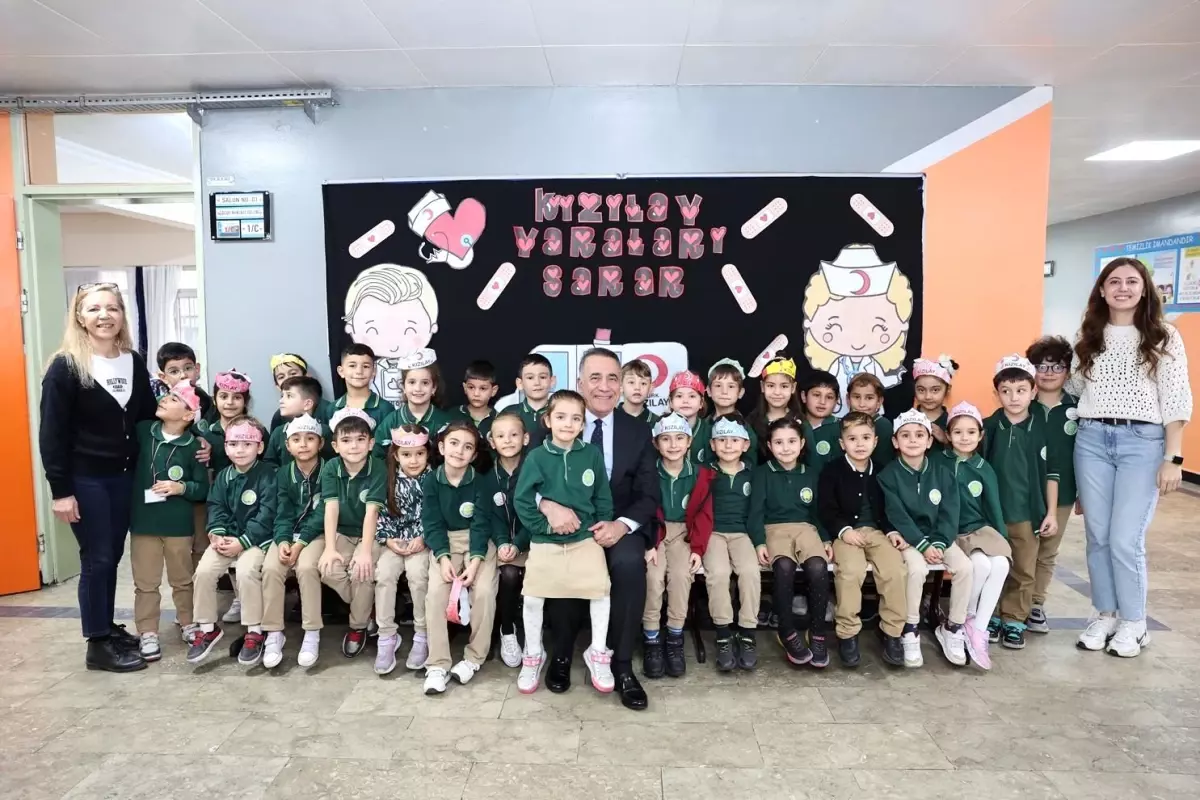 Minik Elif\'in Sınıf Başkanlığı Vaadi Gerçek Oldu