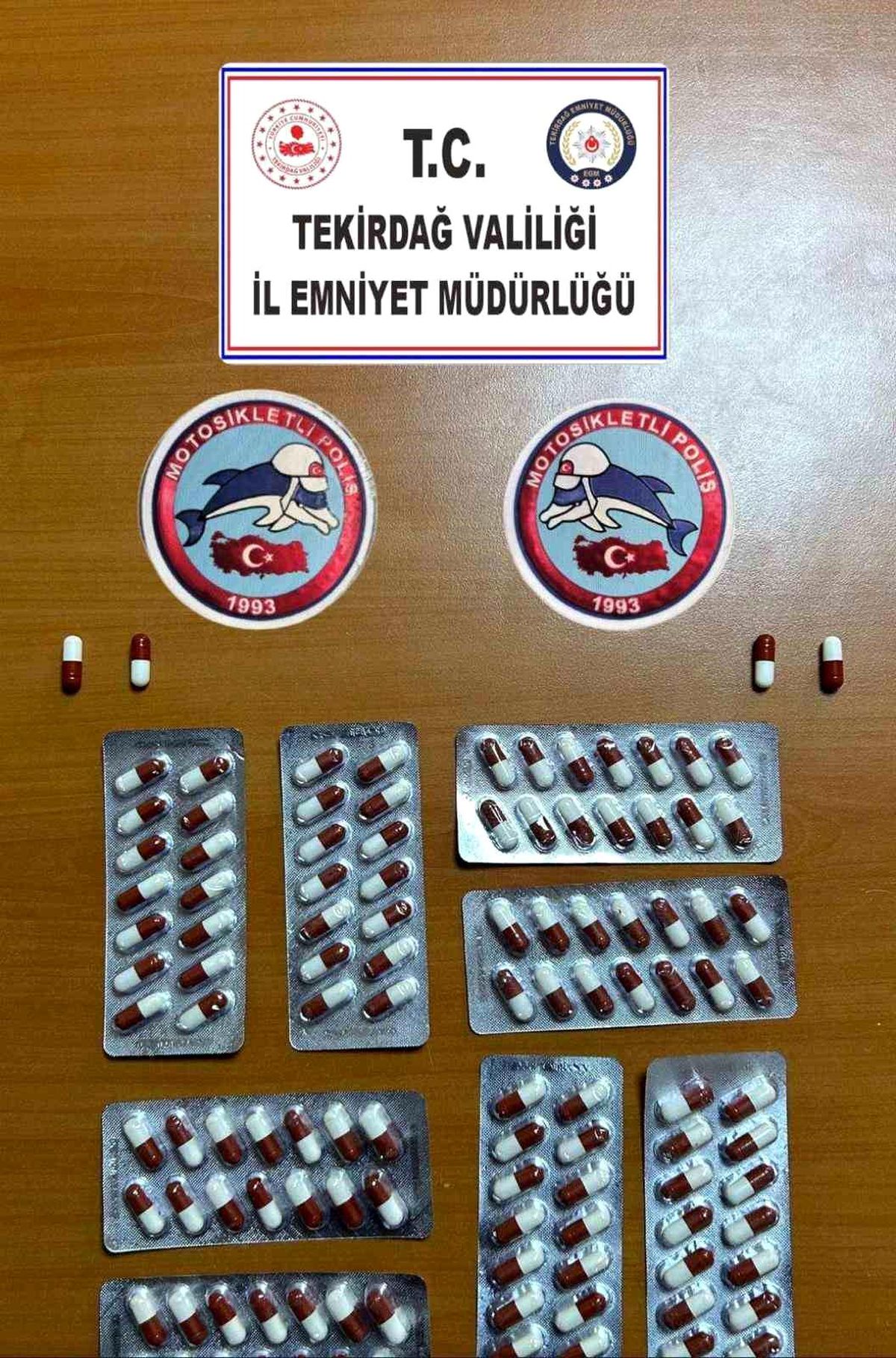 Tekirdağ\'da Uyuşturucu ve Silah Ele Geçirildi