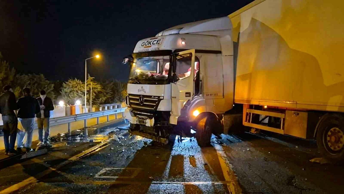 Tekirdağ-İstanbul Yolunda Tır Kazası