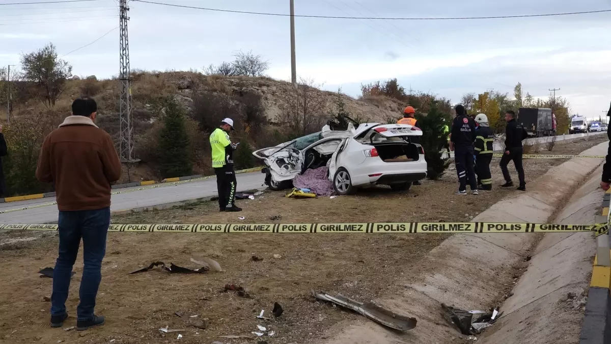Burdur\'da TIR Kazasında Akademisyen Hayatını Kaybetti
