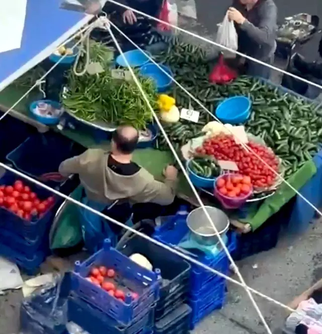 Vatandaşı kandıran engelli pazarcı için savcılık harekete geçti Vatandaşı kandıran engelli pazarcı için savcılık harekete geçti