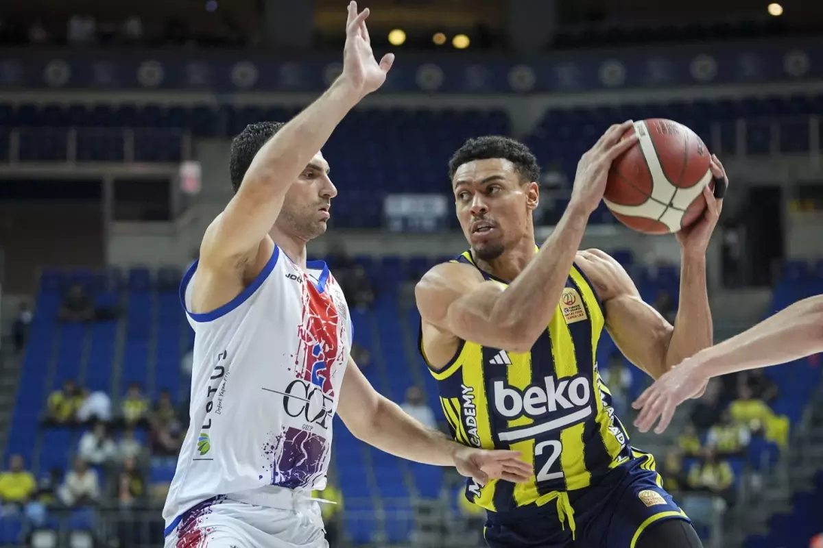 19 sayı geride olan Fenerbahçe Beko\'dan tarihi geri dönüş