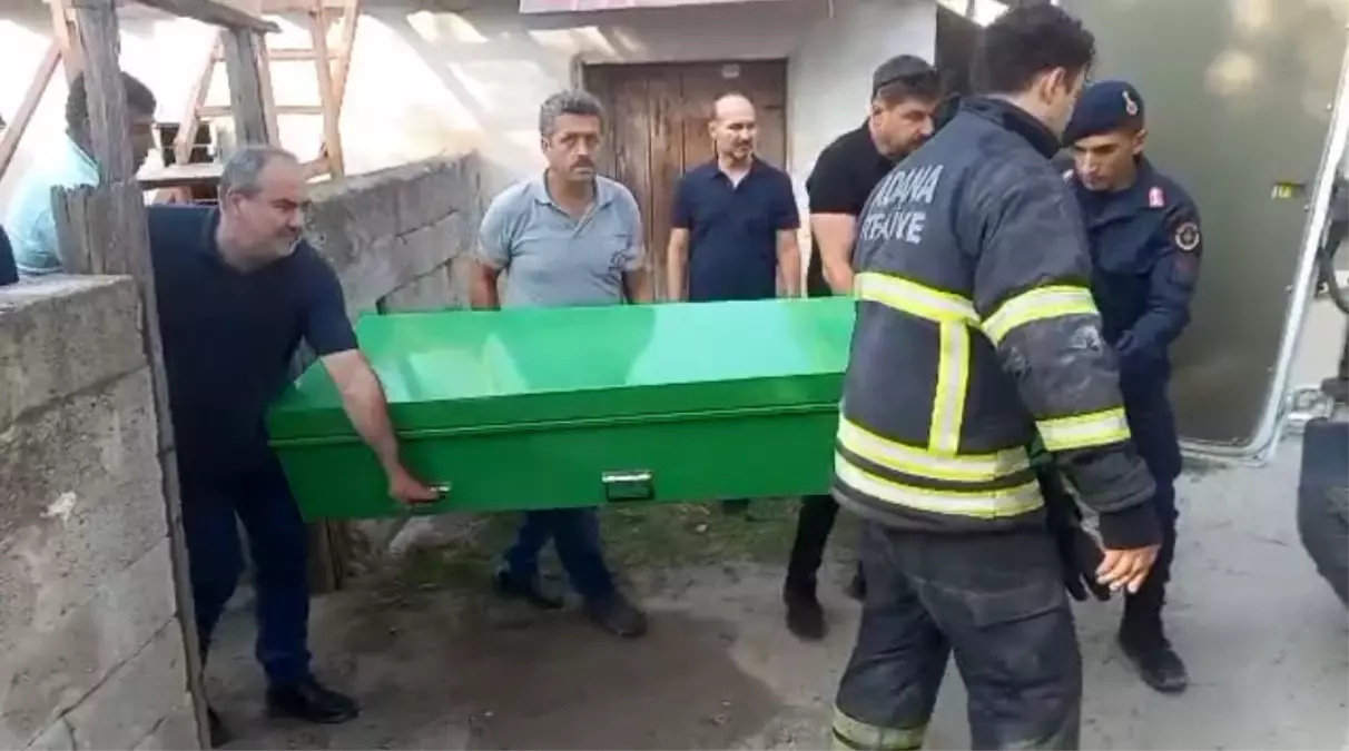 Ceyhan\'da Yangında Engelli Adam Hayatını Kaybetti