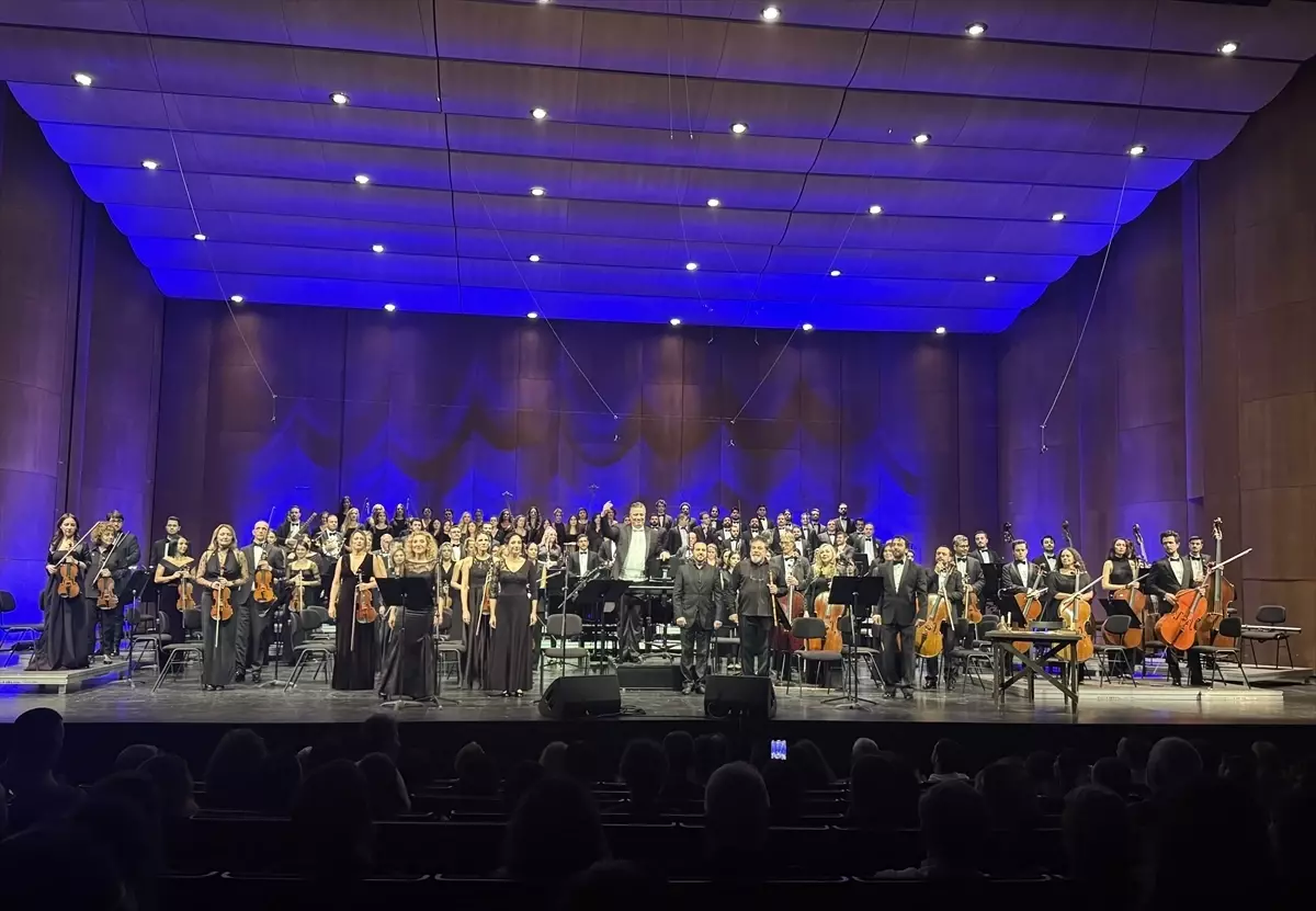 İDSO, Atatürk\'ü \'Son Veda\' ile Andı