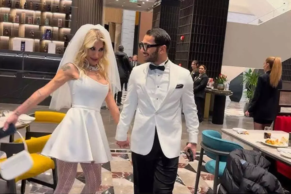 Ayrılık uzun sürmedi: İrem Derici\'den şaşırtan geri dönüş