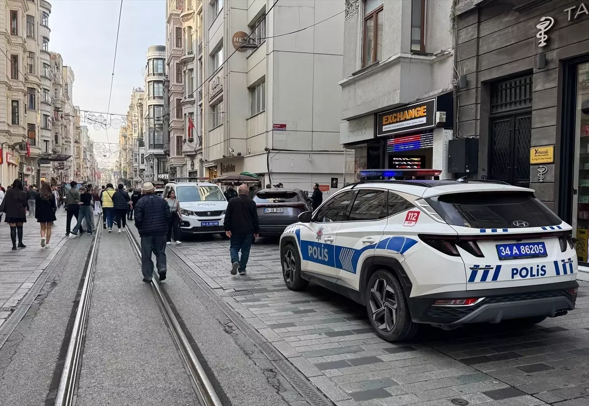 Beyoğlu\'nda Silahlı Tartışma: İki Yaralı