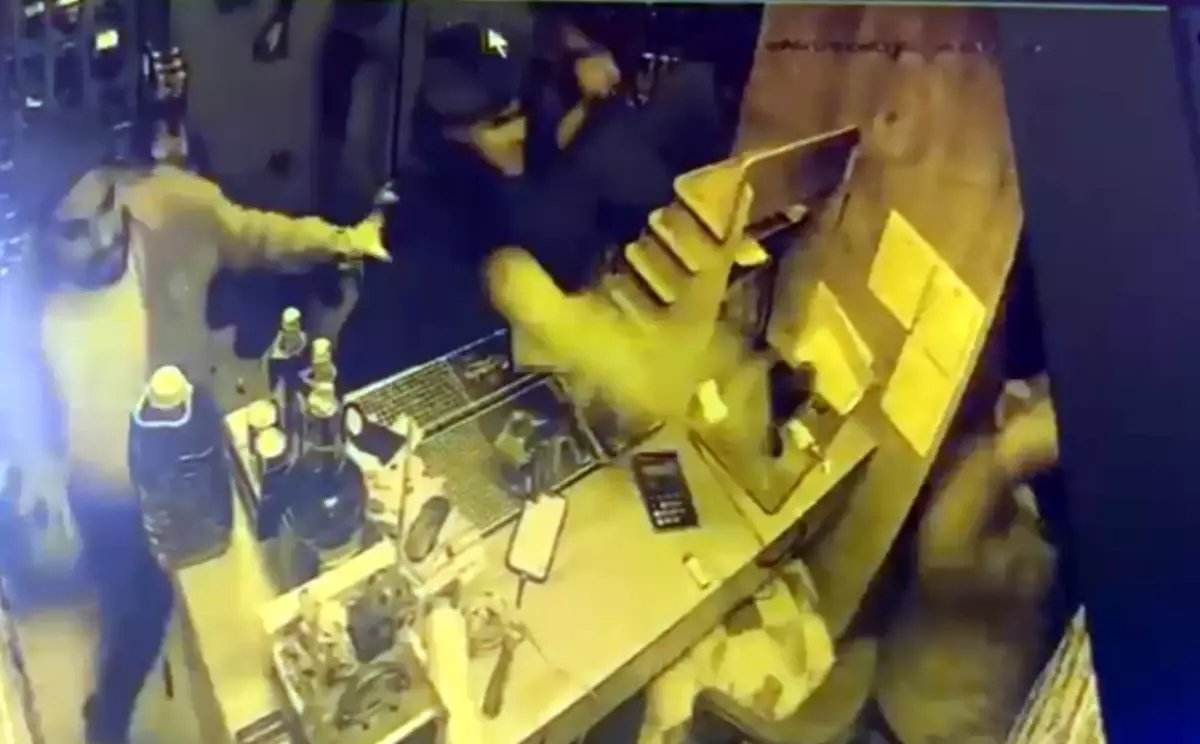 Çorlu\'da Büfe Sahibine Darbe: 4 Tutuklama