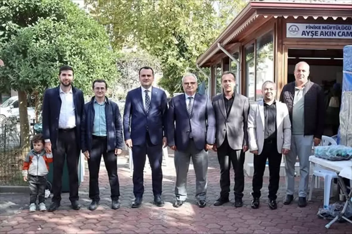 Finike\'de Gazze ve Filistin İçin Yardım Etkinliği