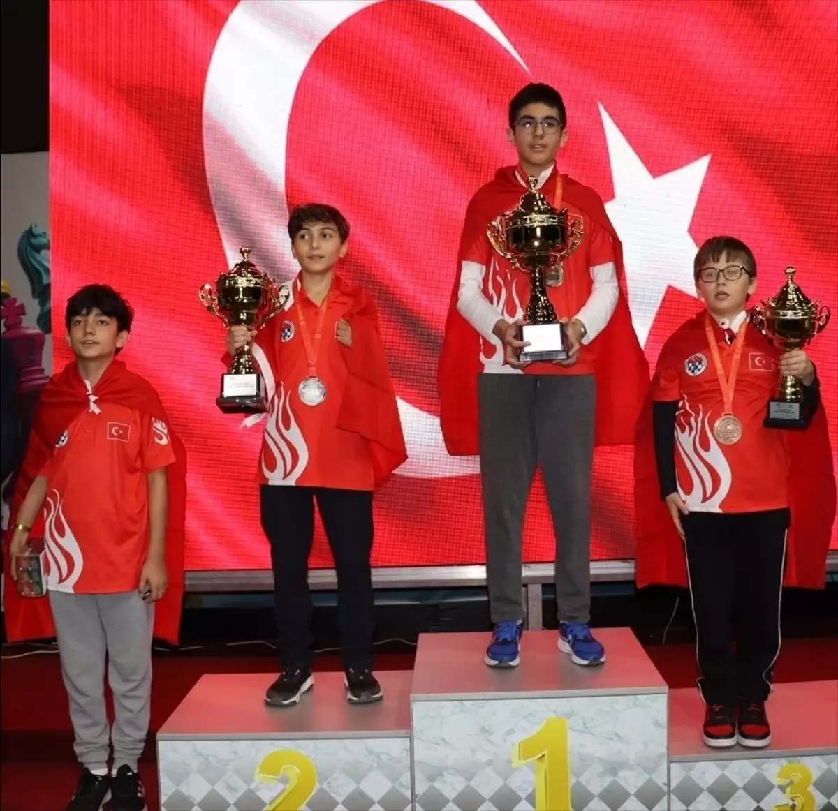 Türkiye\'den Satrançta 4 Madalya