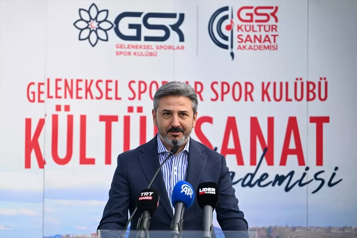 Karma Sergi: \'Evvel Bir Mirasın İzinde\' Açıldı