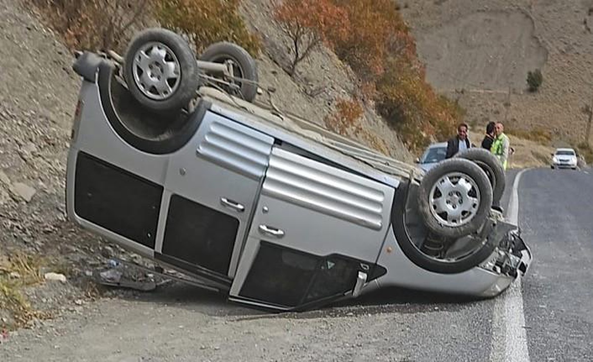 Hakkari\'de Trafik Kazası: 2 Yaralı