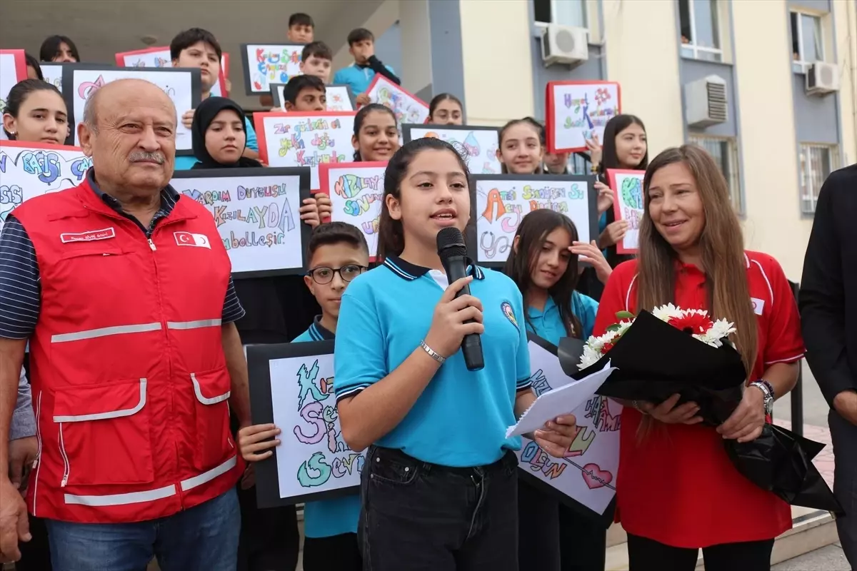 Kızılay Haftası\'nda İskenderun\'da Etkinlik