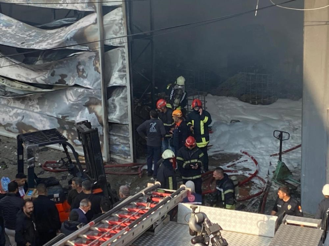 Kocaeli'nde parfüm deposunda yangın! 6 kişi hayatını kaybetti