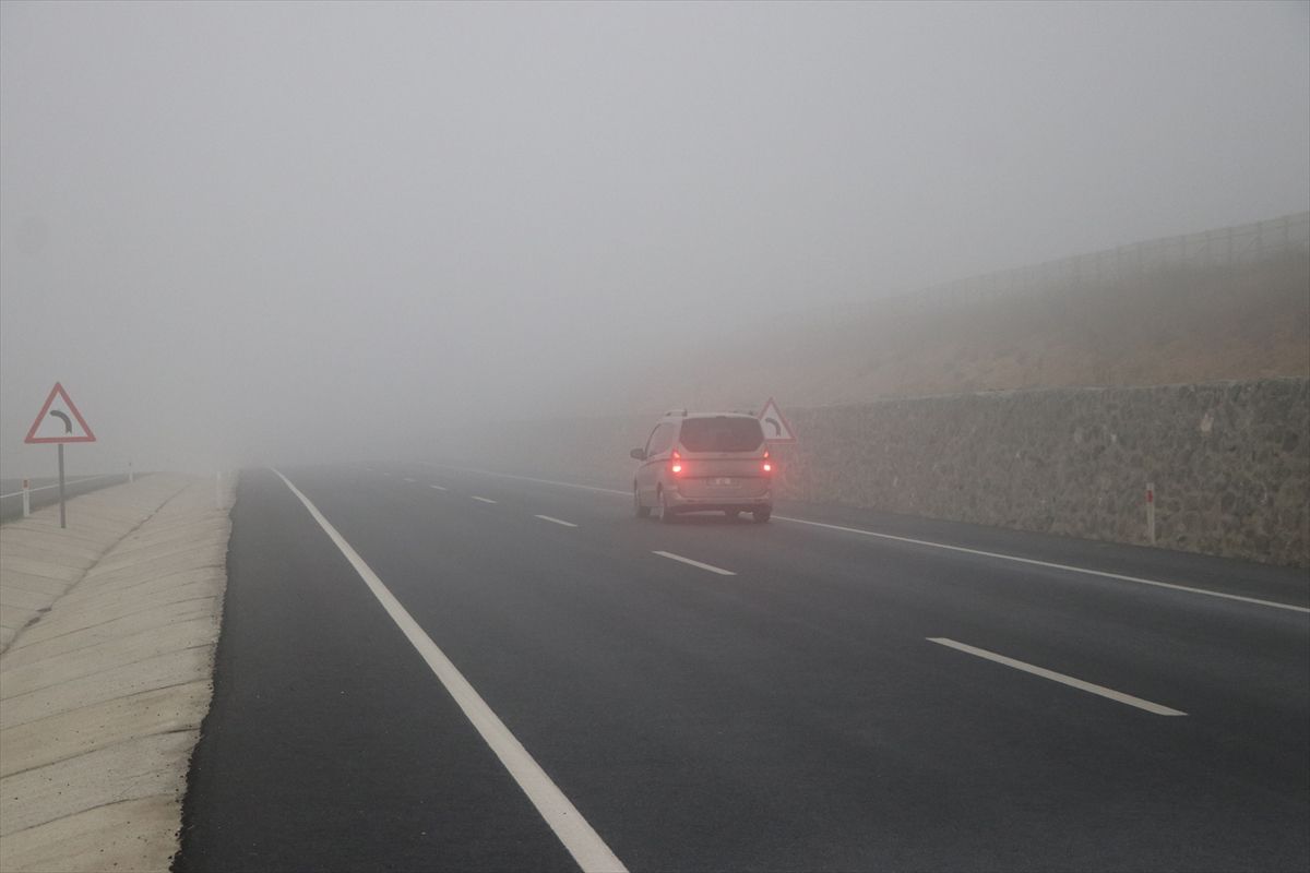 Tekirdağ\'da Sis Ulaşımı Olumsuz Etkiledi
