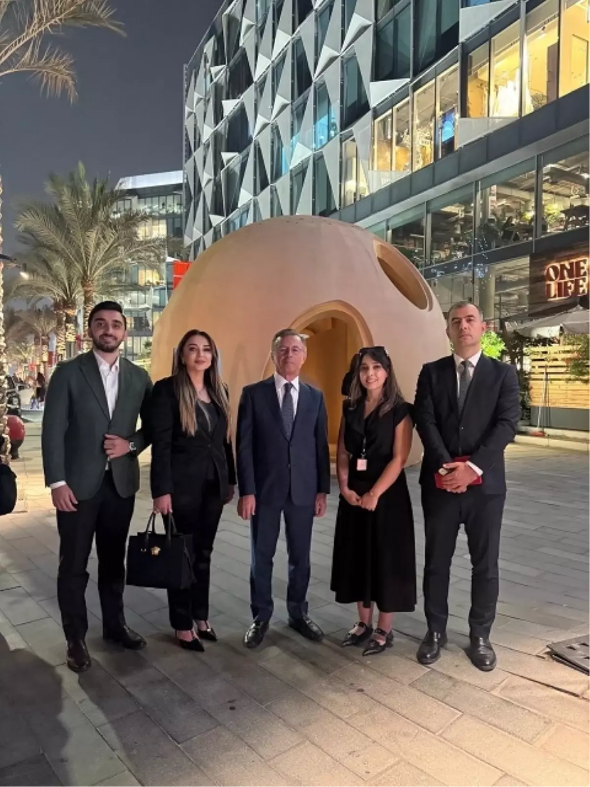 Dubai\'de \'Traces of Musafir\' Sergisi