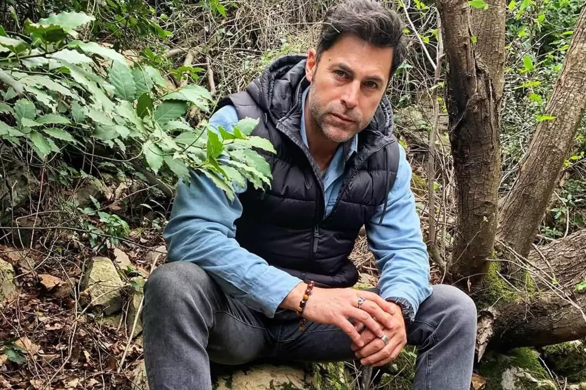 Ünlü Oyuncu Kıvanç Kasabalı\'nın Babası Hayatını Kaybetti