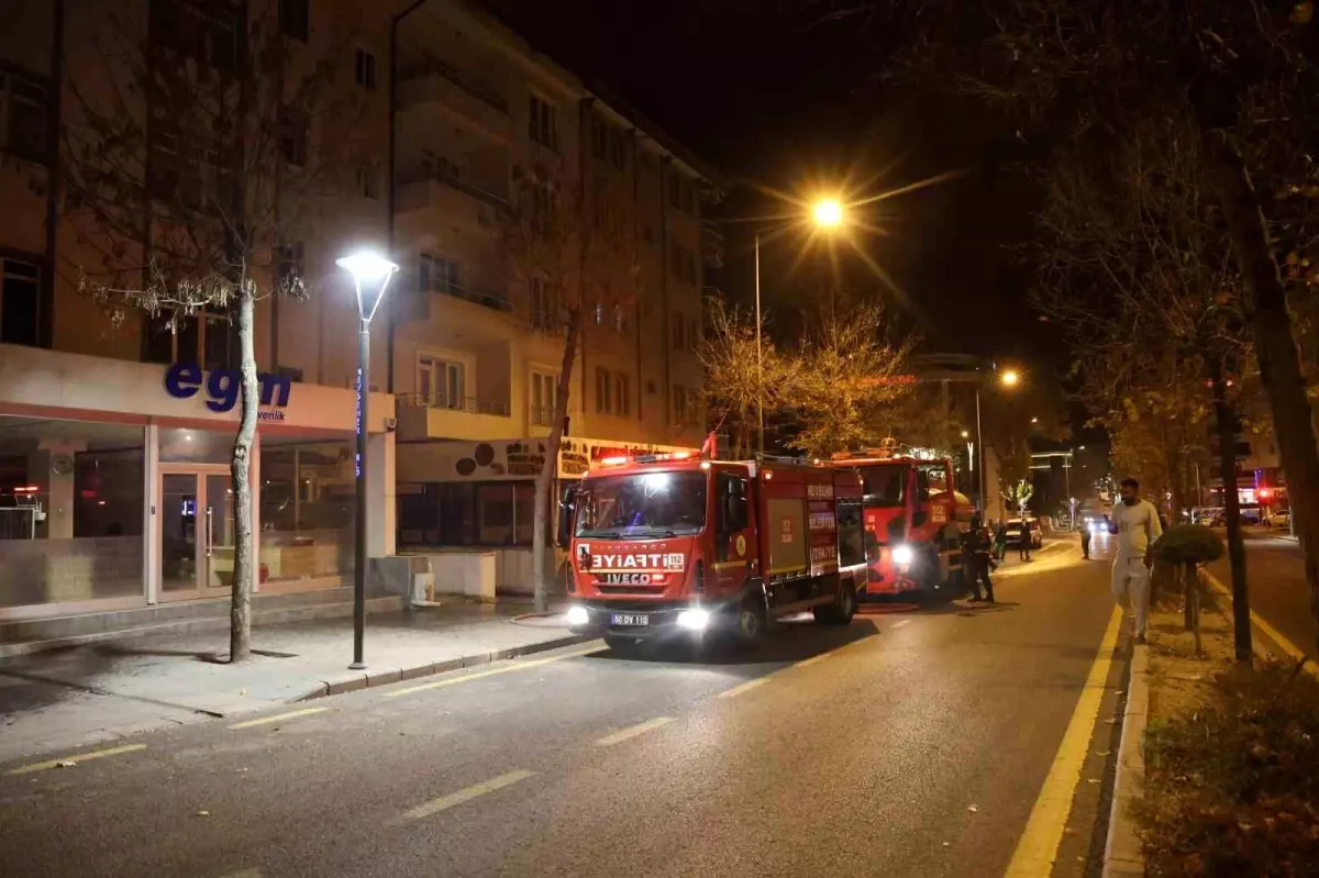 Nevşehir\'de İş Yerinde Yangın Çıktı, Tartışma Büyüdü