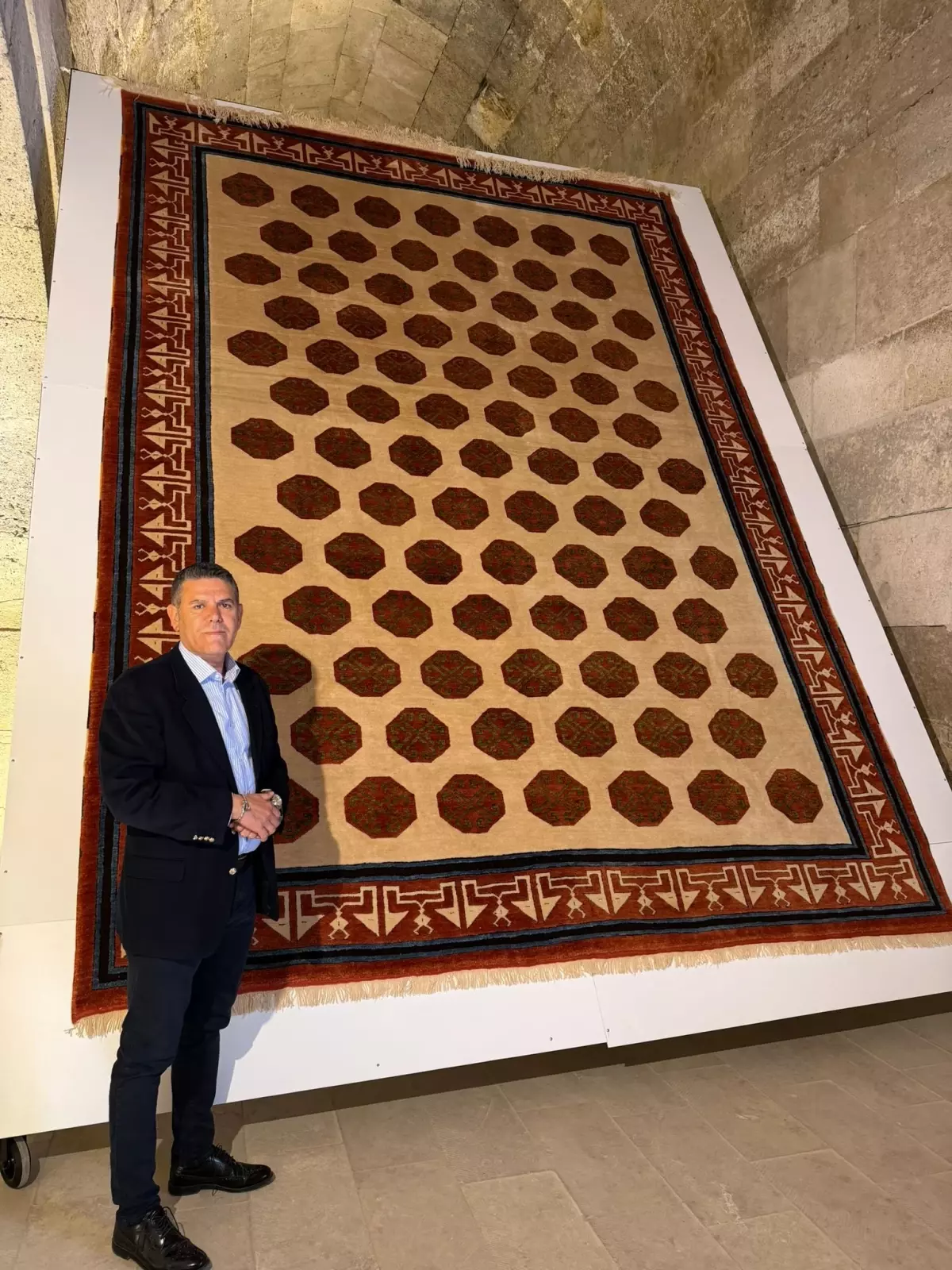 Selçuklu Halıları Sultanhanı\'nda Sergileniyor