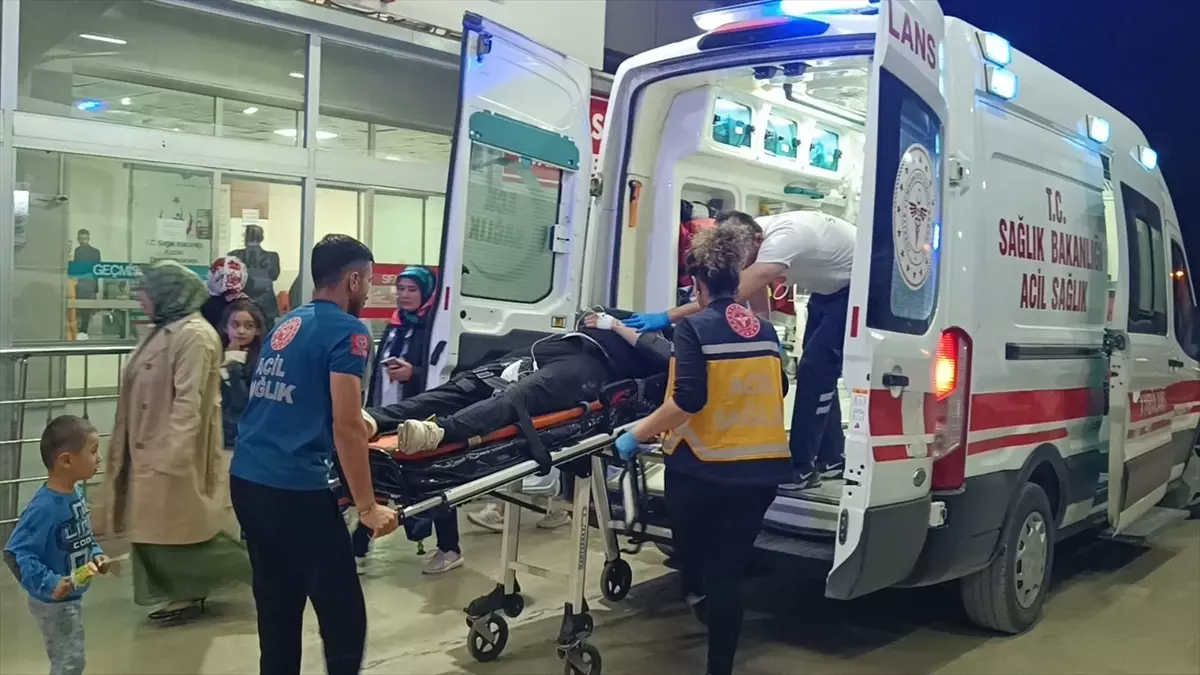 Kozan\'da Motosiklet Kazası: Sürücü Yaralandı