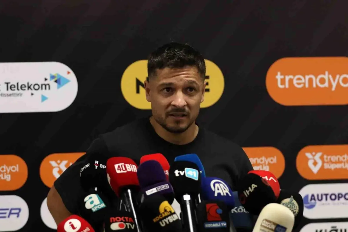 Ahmet Oğuz: Taraftarımızla Galatasaray\'ı Yendik