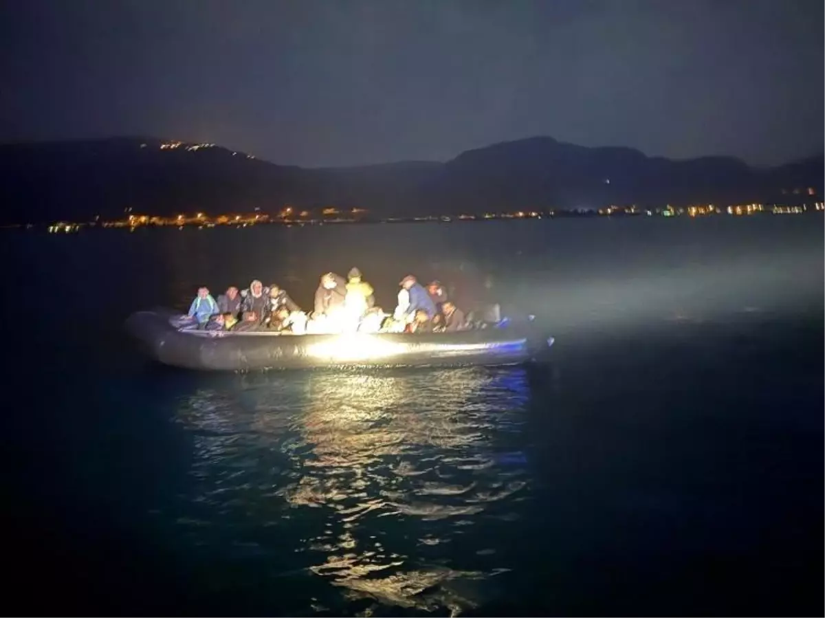 Çanakkale\'de 34 Kaçak Göçmen Kurtarıldı