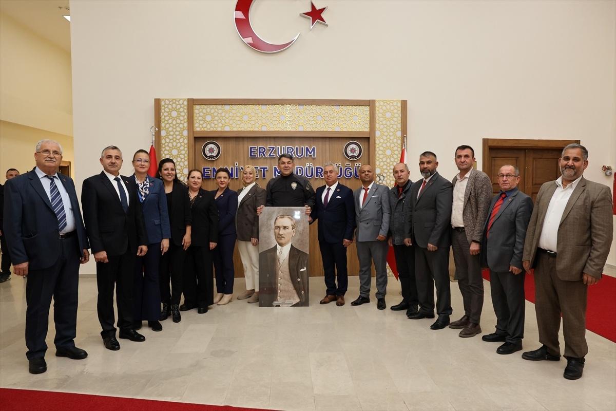 Edirne Muhtarlarından Emniyet Müdürü\'ne Ziyaret