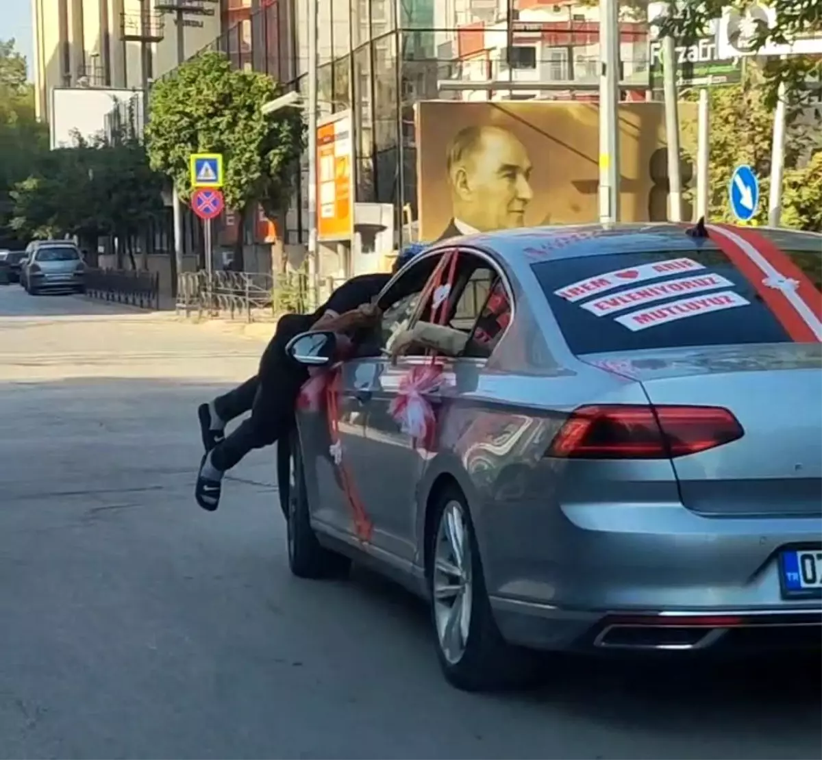 Adana\'da Damatla Cam Silici Kavgası