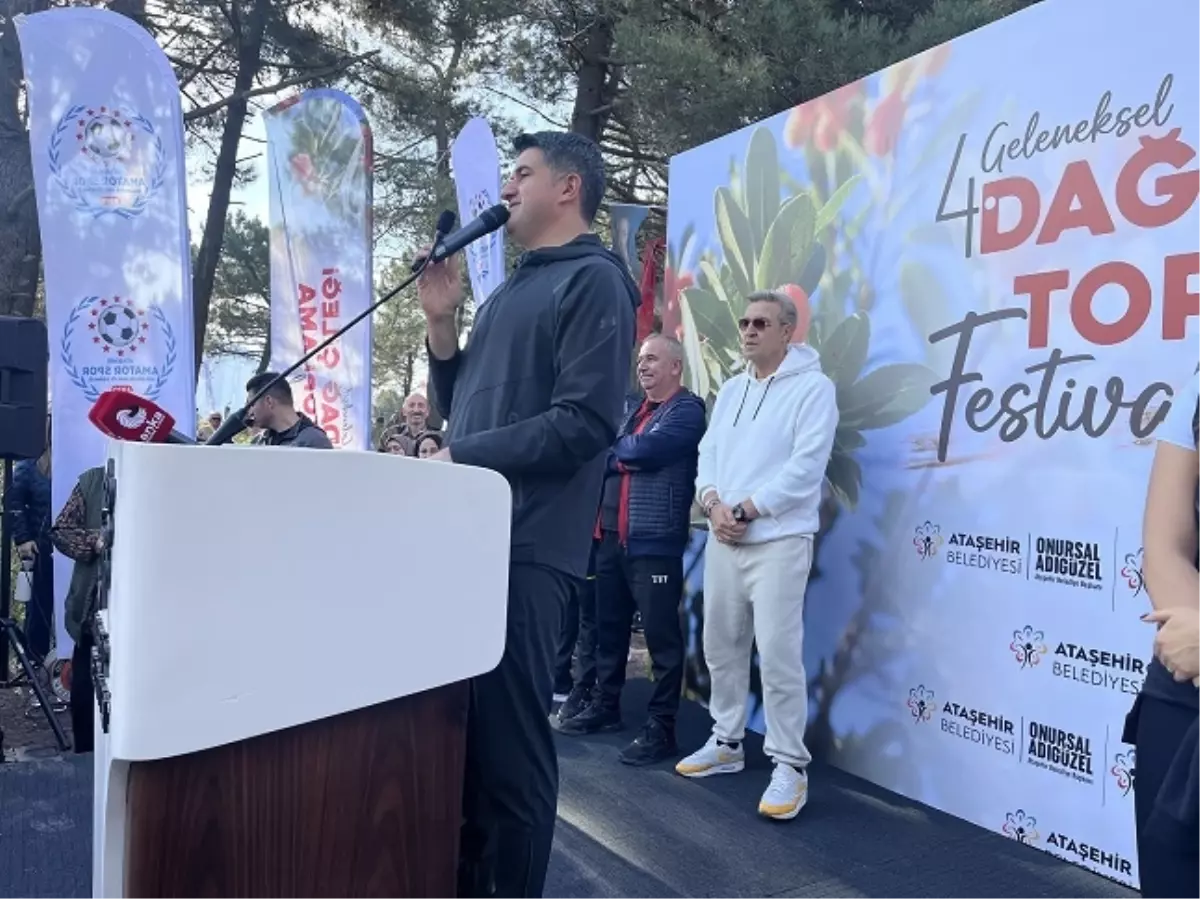 4. Dağ Çileği Festivali Ataşehir\'de Yapıldı