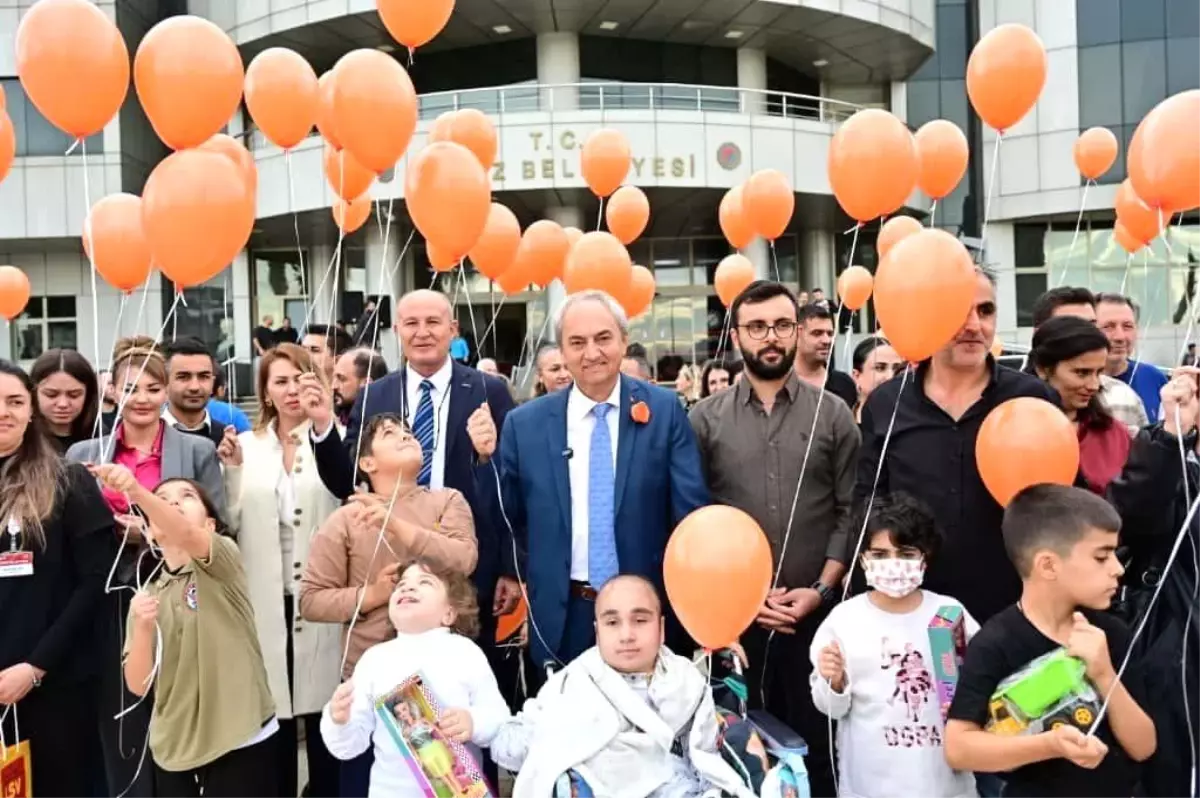 Kepez Belediye Başkanı Kocagöz, Lösemili Çocuklar Haftası\'nda Minik Kahramanları Ağırladı