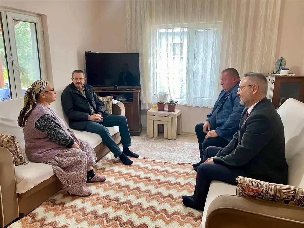 Kaymakam Özderin\'den Aile Ziyaretleri