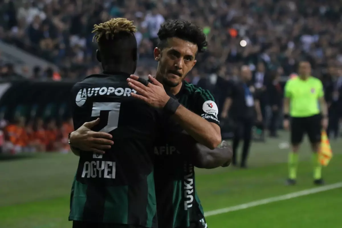 Kocaelispor, Galatasaray\'ı 1-0 Yendi